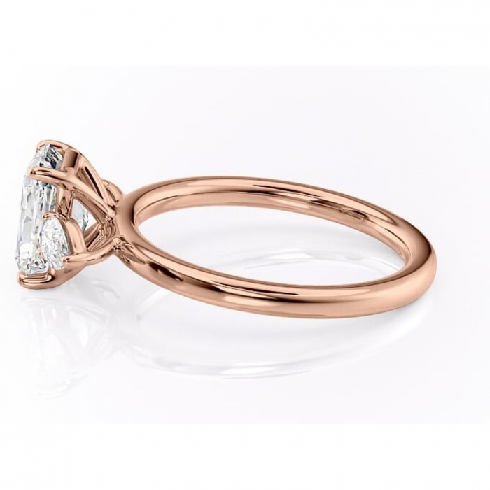 Inel de logodnă Blanche din aur Rose 14kt cu moissanite tăietură radiantă – Montură cu trei pietre rafinată pentru profil înalt | Personalizează și configurează gratuit online [6]