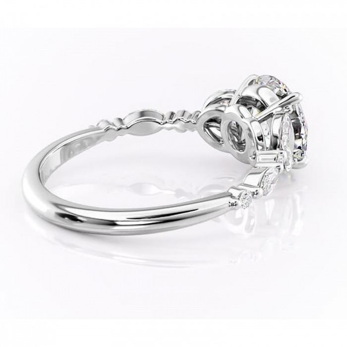 Inel de logodnă Bloom din aur Alb 14kt cu moissanite tăietură rotundă – Montură cu trei pietre rafinată pentru profil mediu | Personalizează și configurează gratuit online [3]