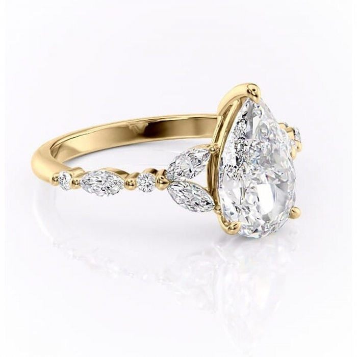 Inel de logodnă Bloom din aur Galben 14kt cu moissanite tăietură pară – Montură cu trei pietre rafinată pentru profil mediu | Personalizează și configurează gratuit online [1]