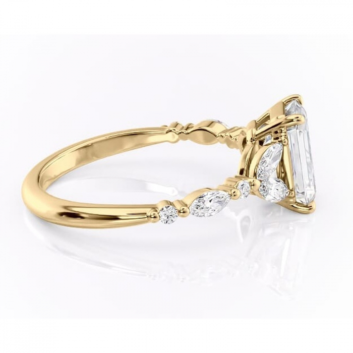 Inel de logodnă Bloom din aur Galben 14kt cu moissanite tăietură smarald – Montură cu trei pietre rafinată pentru profil mediu | Personalizează și configurează gratuit online [2]