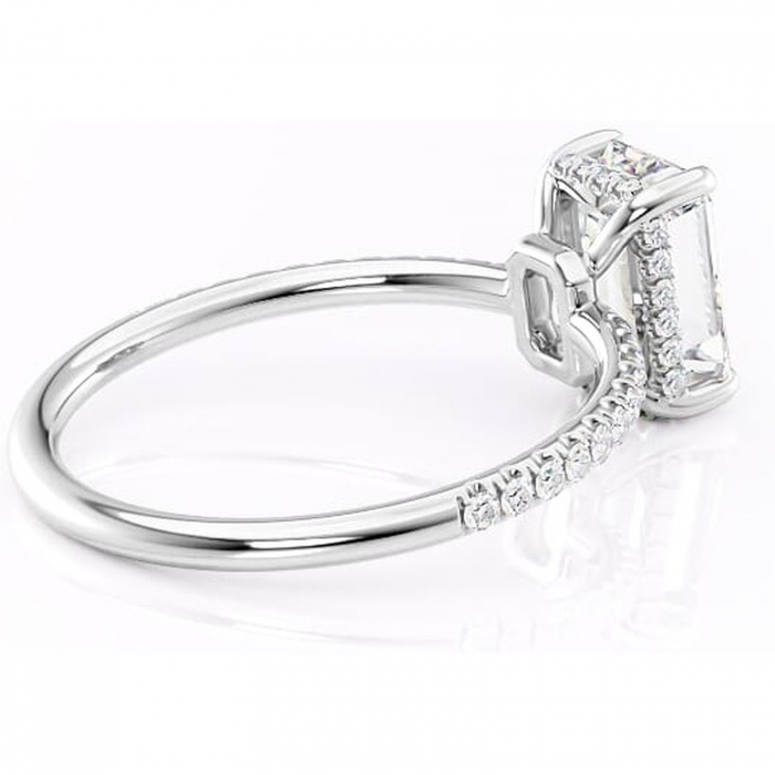 Inel de logodnă Brielle din aur Alb 14kt cu moissanite tăietură smarald – Montură Kamellie joasă rafinată pentru profil jos | Personalizează și configurează gratuit online [3]