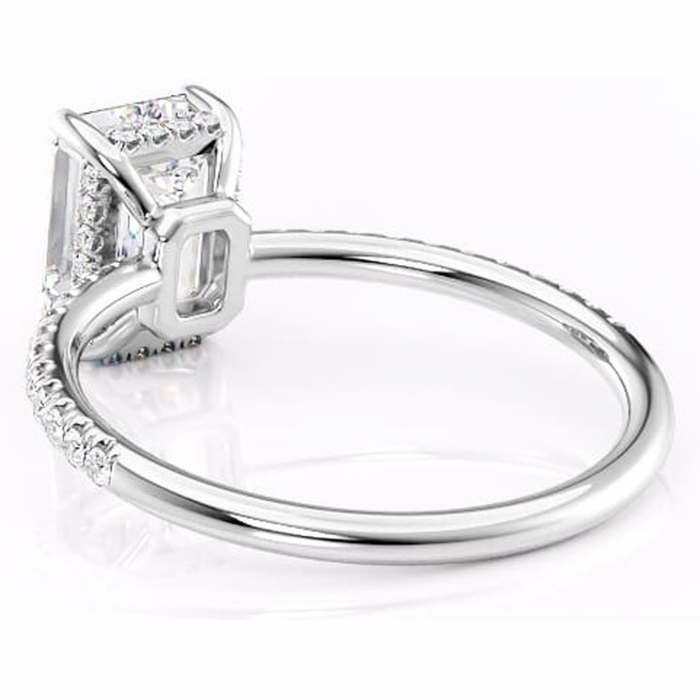 Inel de logodnă Brielle din aur Alb 14kt cu moissanite tăietură smarald – Montură Kamellie joasă rafinată pentru profil jos | Personalizează și configurează gratuit online [4]