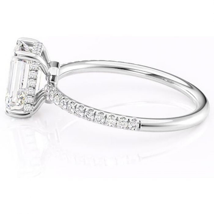 Inel de logodnă Brielle din aur Alb 14kt cu moissanite tăietură smarald – Montură Kamellie joasă rafinată pentru profil jos | Personalizează și configurează gratuit online [6]