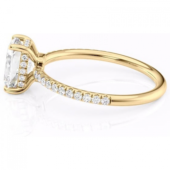 Inel de logodnă Brielle din aur Galben 14kt cu moissanite tăietură pernă – Montură Kamellie joasă rafinată pentru profil jos | Personalizează și configurează gratuit online [6]
