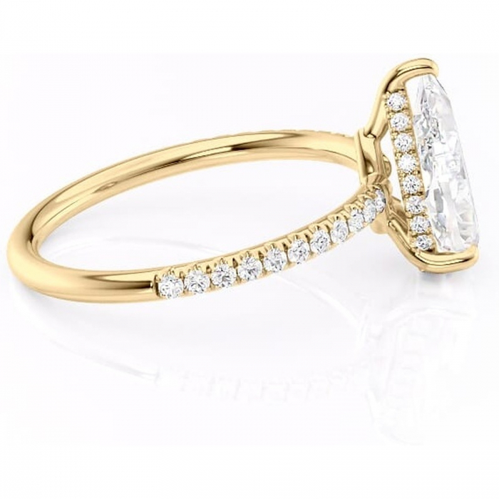 Inel de logodnă Brielle din aur Galben 18kt cu moissanite tăietură pară – Montură Kamellie joasă rafinată pentru profil jos | Personalizează și configurează gratuit online [2]