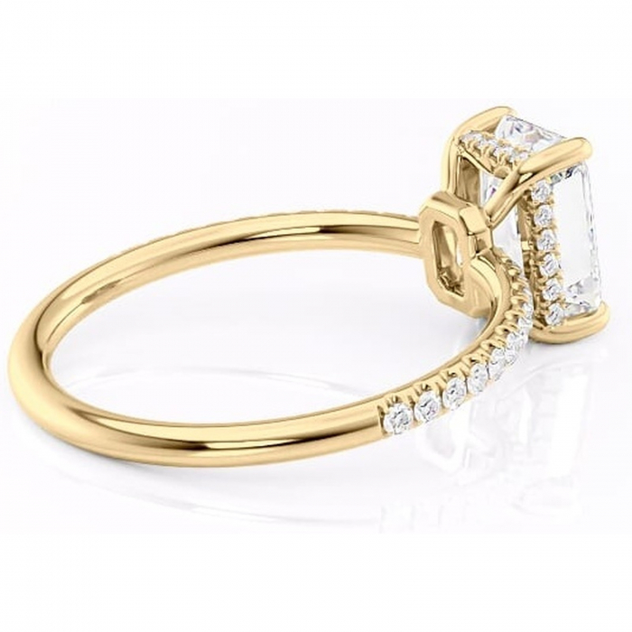 Inel de logodnă Brielle din aur Galben 14kt cu moissanite tăietură radiantă – Montură Kamellie joasă rafinată pentru profil jos | Personalizează și configurează gratuit online [3]