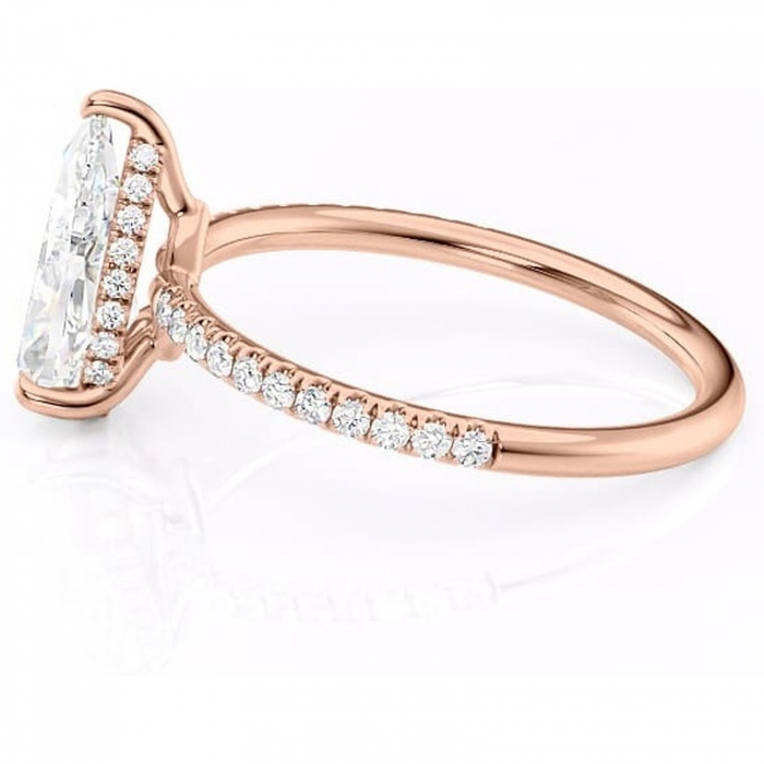 Inel de logodnă Brielle din aur Rose 18kt cu moissanite tăietură pară – Montură Kamellie joasă rafinată pentru profil jos | Personalizează și configurează gratuit online [6]