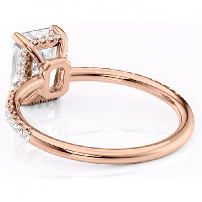 Inel de logodnă Brielle din aur Rose 14kt cu moissanite tăietură radiantă – Montură Kamellie joasă rafinată pentru profil jos | Personalizează și configurează gratuit online [4]