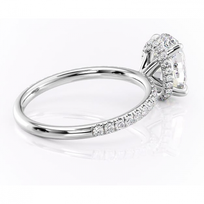 Inel de logodnă Briony din aur Alb 14kt cu moissanite tăietură ovală – Montură pavé rafinată pentru profil înalt | Personalizează și configurează gratuit online [3]