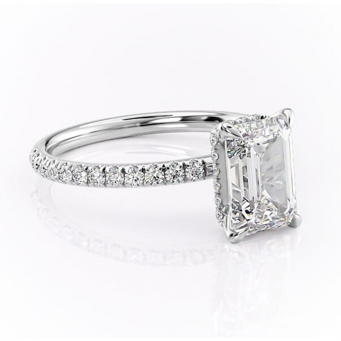 Inel de logodnă Briony din aur Alb 14kt cu moissanite tăietură smarald – Montură pavé rafinată pentru profil înalt | Personalizează și configurează gratuit online [1]