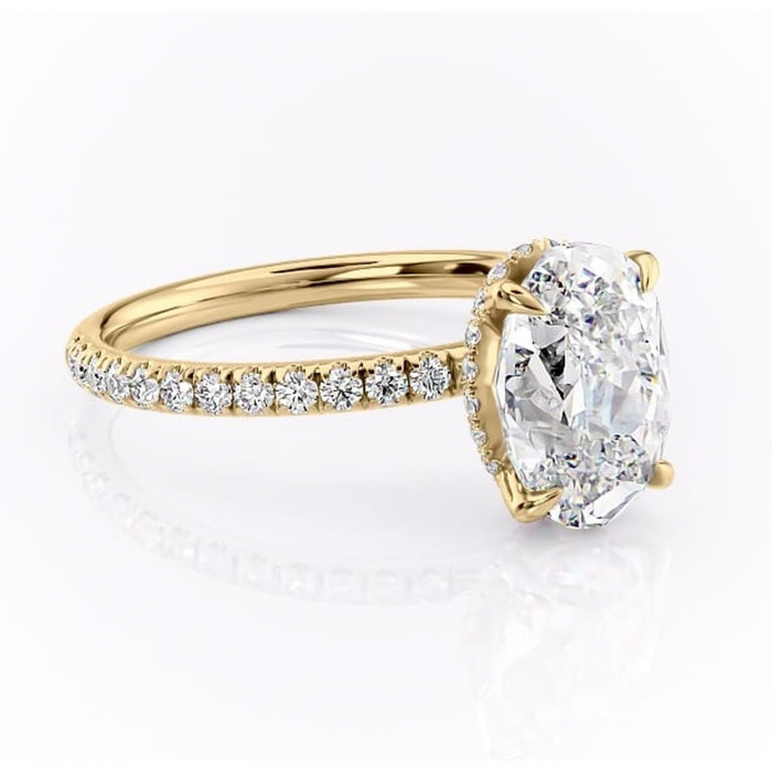 Inel de logodnă Briony din aur Galben 18kt cu moissanite tăietură ovală – Montură pavé rafinată pentru profil înalt | Personalizează și configurează gratuit online [1]