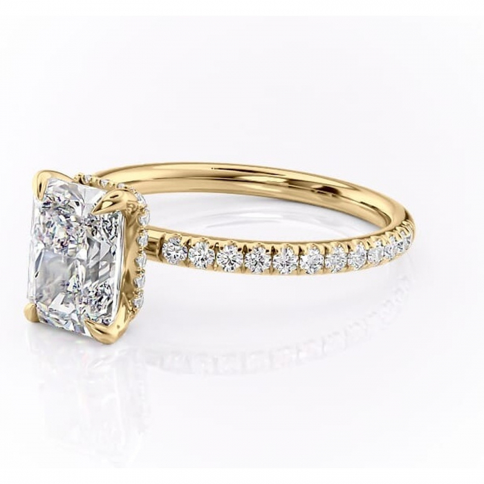 Inel de logodnă Briony din aur Galben 14kt cu moissanite tăietură radiantă – Montură pavé rafinată pentru profil înalt | Personalizează și configurează gratuit online [7]