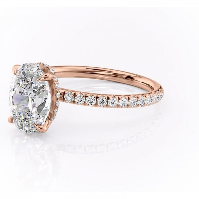 Inel de logodnă Briony din aur Rose 18kt cu moissanite tăietură ovală – Montură pavé rafinată pentru profil înalt | Personalizează și configurează gratuit online [7]