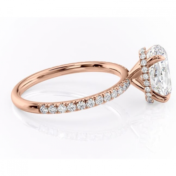 Inel de logodnă Briony din aur Rose 18kt cu moissanite tăietură ovală – Montură pavé rafinată pentru profil înalt | Personalizează și configurează gratuit online [2]