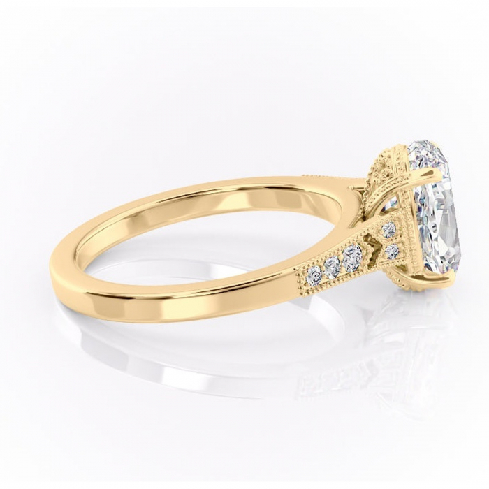 Inel de logodnă Caelia din aur Galben 18kt cu moissanite tăietură ovală – Pietre laterale rafinată pentru profil înalt | Personalizează și configurează gratuit online [2]