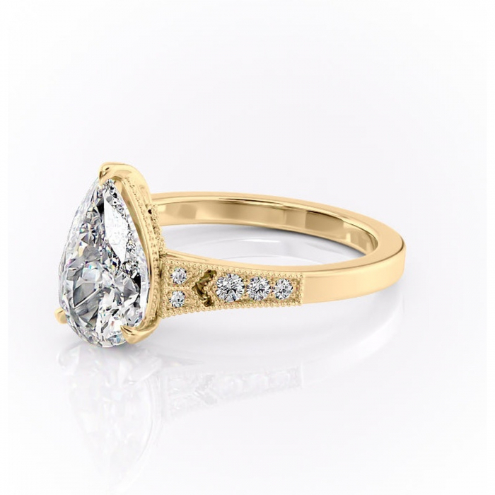 Inel de logodnă Caelia din aur Galben 14kt cu moissanite tăietură pară – Pietre laterale rafinată pentru profil înalt | Personalizează și configurează gratuit online [7]