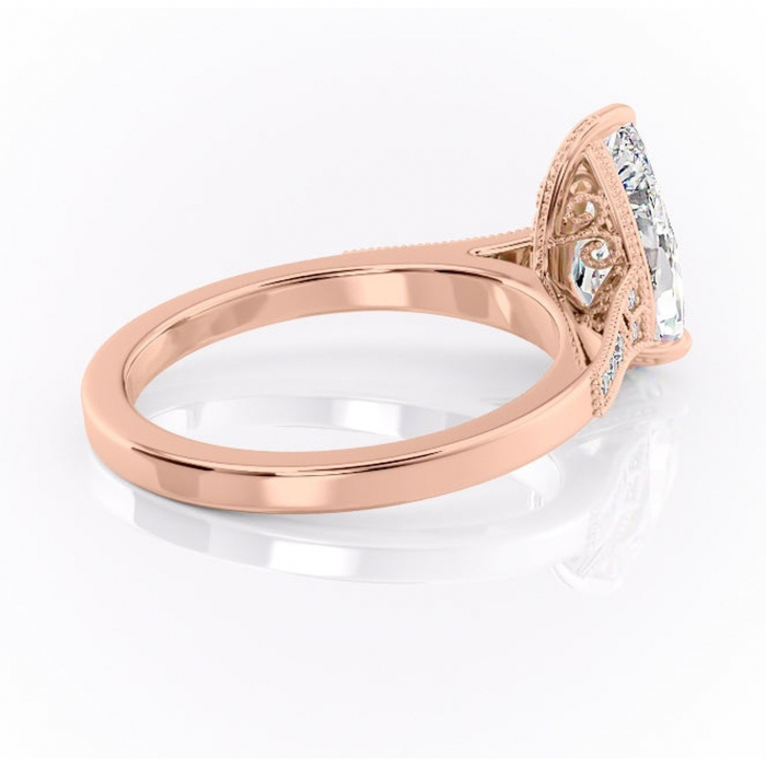 Inel de logodnă Caelia din aur Rose 14kt cu moissanite tăietură pară – Pietre laterale rafinată pentru profil înalt | Personalizează și configurează gratuit online [3]