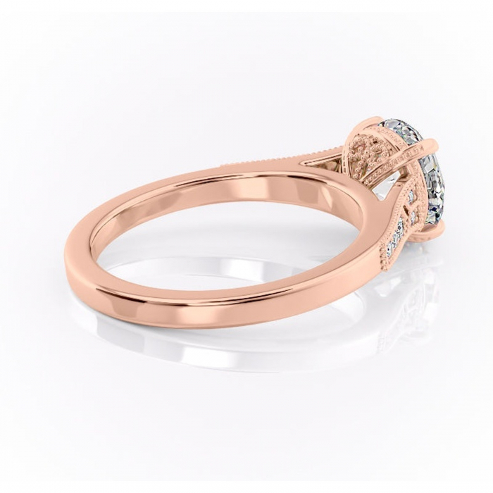 Inel de logodnă Caelia din aur Rose 14kt cu moissanite tăietură rotundă – Pietre laterale rafinată pentru profil înalt | Personalizează și configurează gratuit online [3]