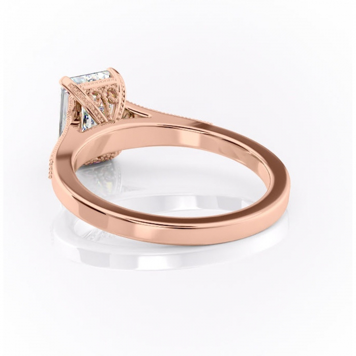 Inel de logodnă Caelia din aur Rose 14kt cu moissanite tăietură smarald – Pietre laterale rafinată pentru profil înalt | Personalizează și configurează gratuit online [4]