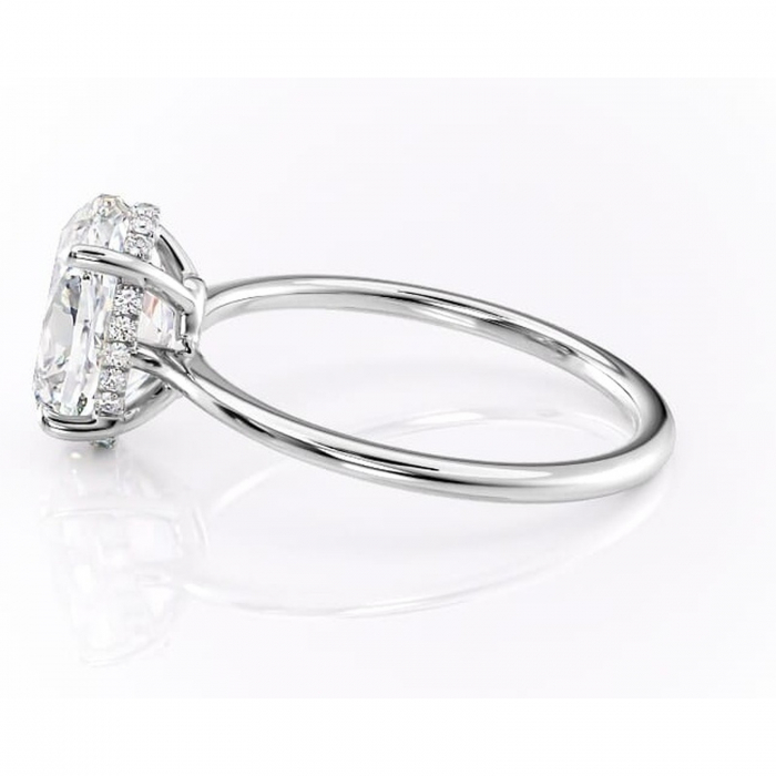 Inel de logodnă Camellia din aur Alb 14kt cu moissanite tăietură ovală – Solitar rafinată pentru profil jos | Personalizează și configurează gratuit online [6]