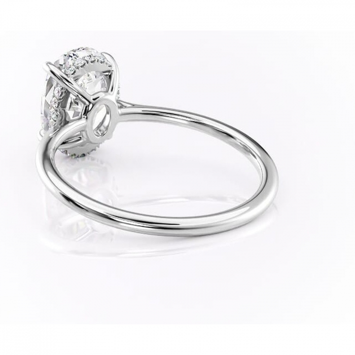 Inel de logodnă Camellia din aur Alb 14kt cu moissanite tăietură ovală – Solitar rafinată pentru profil jos | Personalizează și configurează gratuit online [4]