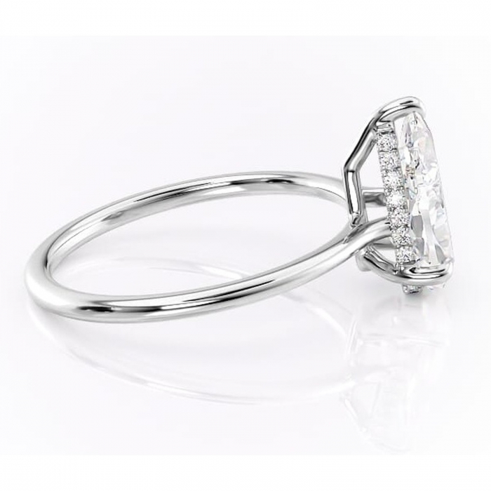 Inel de logodnă Camellia din aur Alb 14kt cu moissanite tăietură pară – Solitar rafinată pentru profil jos | Personalizează și configurează gratuit online [2]