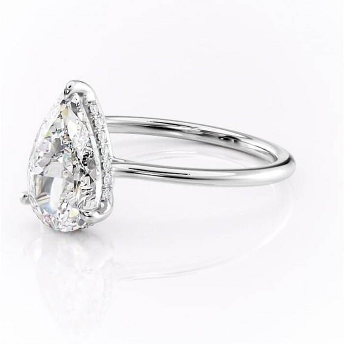 Inel de logodnă Camellia din aur Alb 14kt cu moissanite tăietură pară – Solitar rafinată pentru profil jos | Personalizează și configurează gratuit online [7]