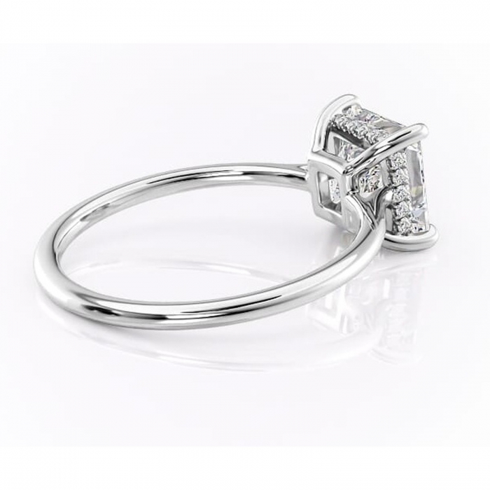 Inel de logodnă Camellia din aur Alb 18kt cu moissanite tăietură princess – Solitar rafinată pentru profil jos | Personalizează și configurează gratuit online [3]