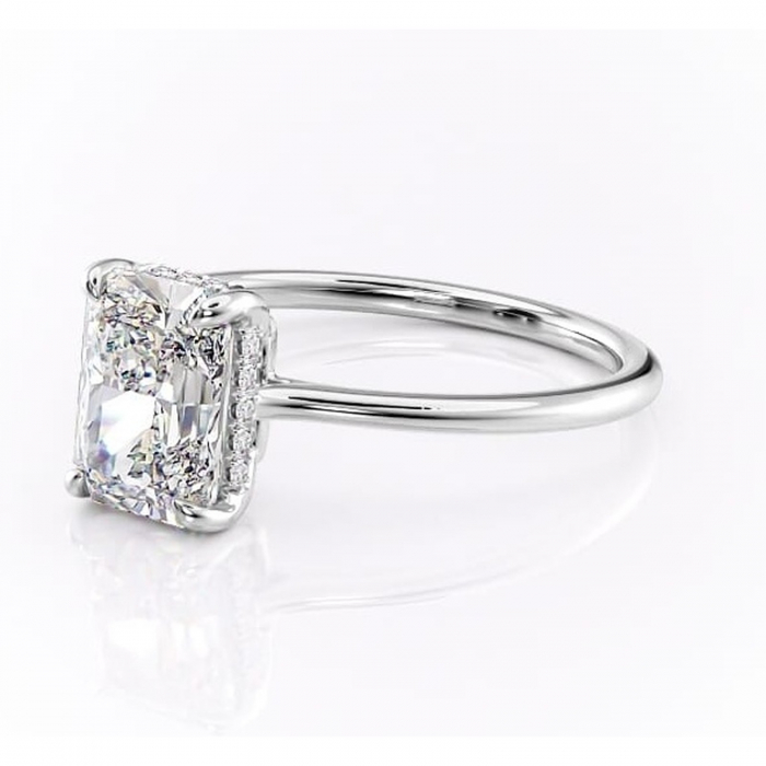 Inel de logodnă Camellia din aur Alb 14kt cu moissanite tăietură radiantă – Solitar rafinată pentru profil jos | Personalizează și configurează gratuit online [7]