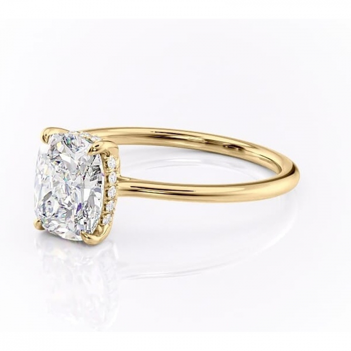 Inel de logodnă Camellia din aur Galben 14kt cu moissanite tăietură pernă – Solitar rafinată pentru profil jos | Personalizează și configurează gratuit online [7]