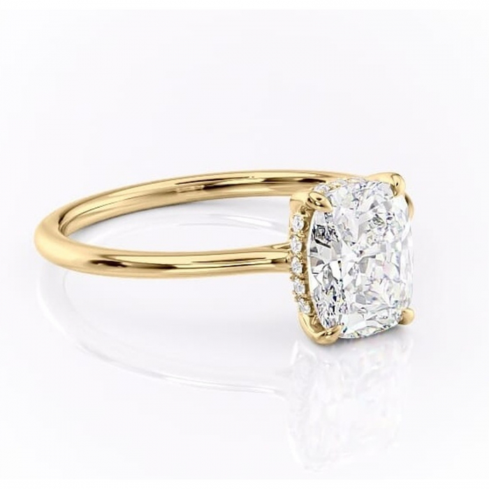 Inel de logodnă Camellia din aur Galben 14kt cu moissanite tăietură pernă – Solitar rafinată pentru profil jos | Personalizează și configurează gratuit online [1]