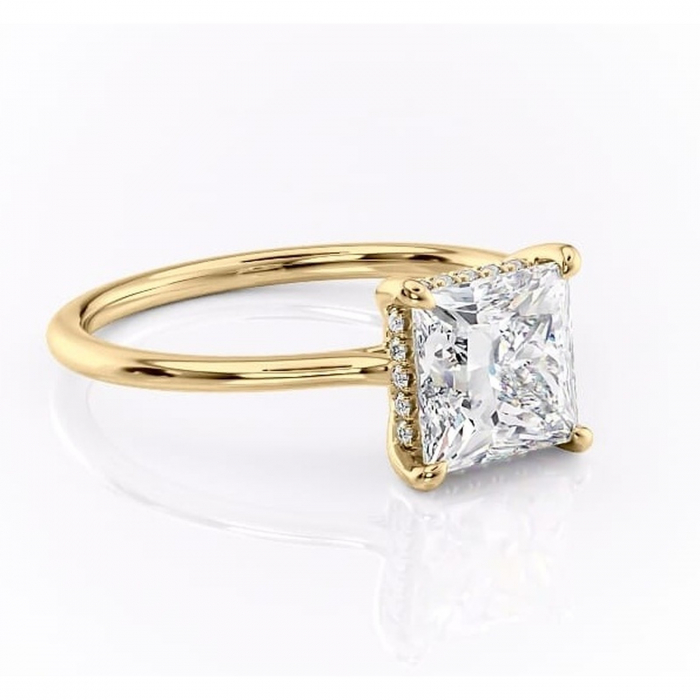 Inel de logodnă Camellia din aur Galben 14kt cu moissanite tăietură princess – Solitar rafinată pentru profil jos | Personalizează și configurează gratuit online [1]