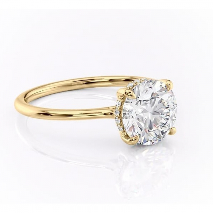 Inel de logodnă Camellia din aur Galben 14kt cu moissanite tăietură rotundă – Solitar rafinată pentru profil jos | Personalizează și configurează gratuit online [1]