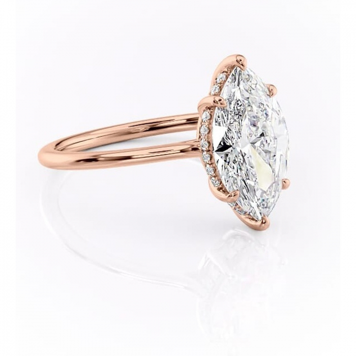 Inel de logodnă Camellia din aur Rose 14kt cu moissanite tăietură marquise – Solitar rafinată pentru profil jos | Personalizează și configurează gratuit online [1]