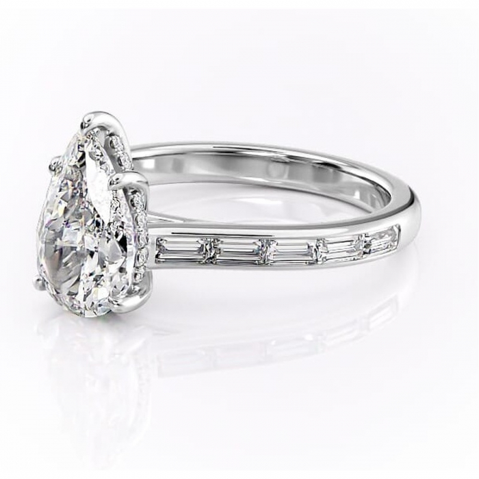 Inel de logodnă Catherine din aur Alb 14kt cu moissanite tăietură pară – Montură cu canal rafinată pentru profil înalt | Personalizează și configurează gratuit online [7]