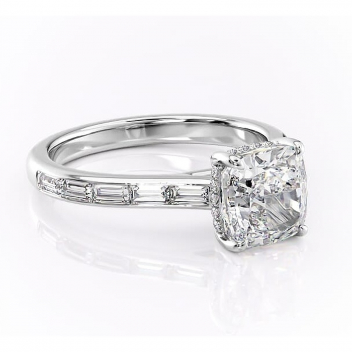Inel de logodnă Catherine din aur Alb 14kt cu moissanite tăietură pernă – Montură cu canal rafinată pentru profil înalt | Personalizează și configurează gratuit online [1]