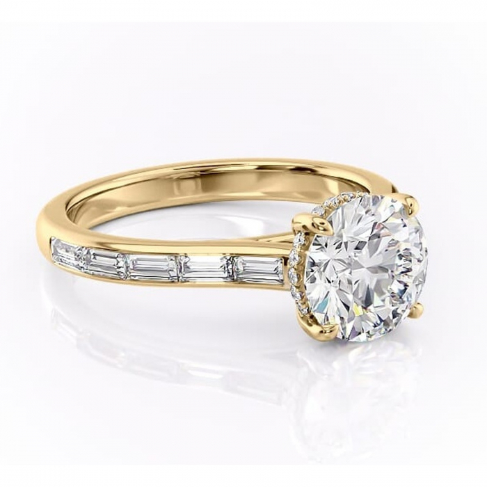 Inel de logodnă Catherine din aur Galben 14kt cu moissanite tăietură rotundă – Montură cu canal rafinată pentru profil înalt | Personalizează și configurează gratuit online [1]