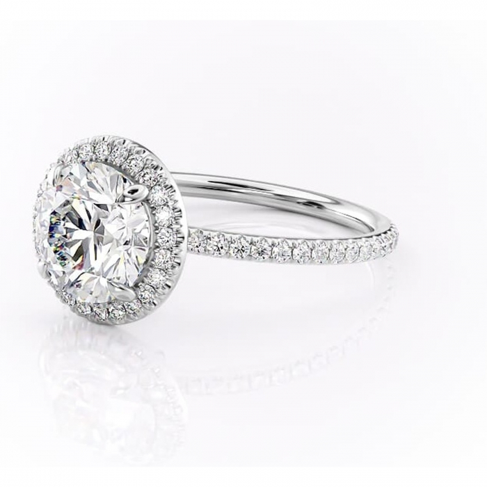 Inel de logodnă Celeste din aur Alb 14kt cu moissanite tăietură rotundă – Halo rafinată pentru profil mediu | Personalizează și configurează gratuit online [7]