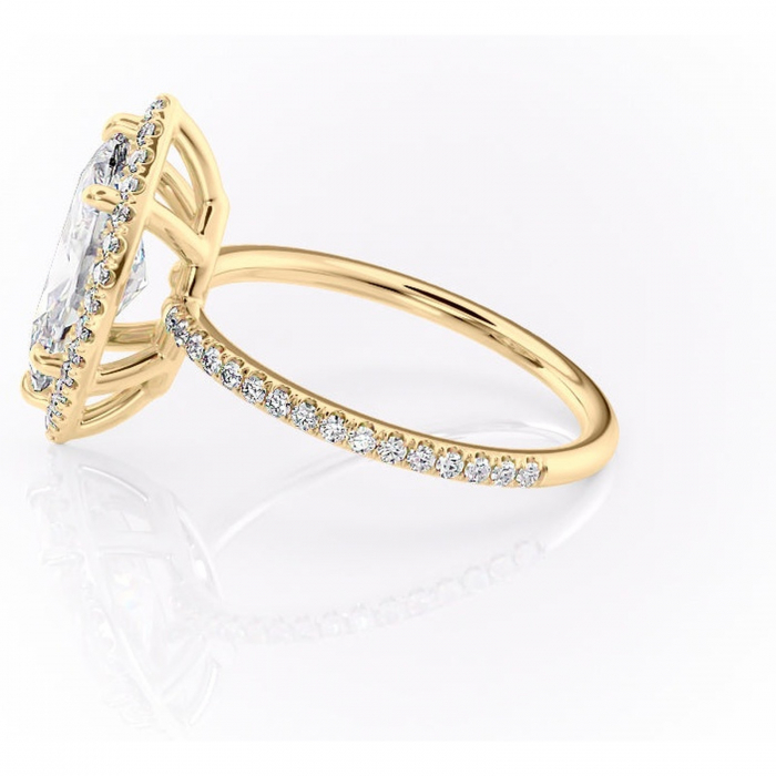 Inel de logodnă Celeste din aur Galben 14kt cu moissanite tăietură marquise – Halo rafinată pentru profil mediu | Personalizează și configurează gratuit online [6]