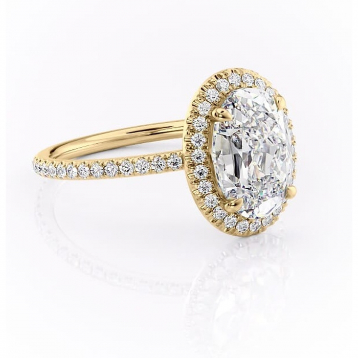 Inel de logodnă Celeste din aur Galben 14kt cu moissanite tăietură ovală – Halo rafinată pentru profil mediu | Personalizează și configurează gratuit online [1]