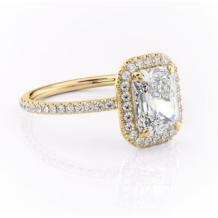 Inel de logodnă Celeste din aur Galben 18kt cu moissanite tăietură radiantă – Halo rafinată pentru profil mediu | Personalizează și configurează gratuit online [1]