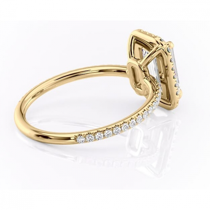 Inel de logodnă Celeste din aur Galben 14kt cu moissanite tăietură smarald – Halo rafinată pentru profil mediu | Personalizează și configurează gratuit online [3]