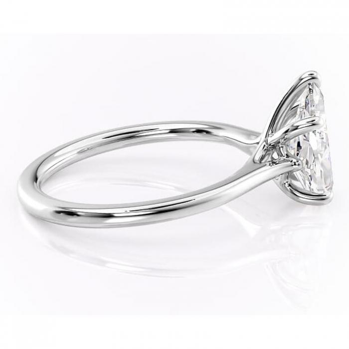 Inel de logodnă Charlotte din aur Alb 14kt cu moissanite tăietură pară – Solitar rafinată pentru profil mediu | Personalizează și configurează gratuit online [2]