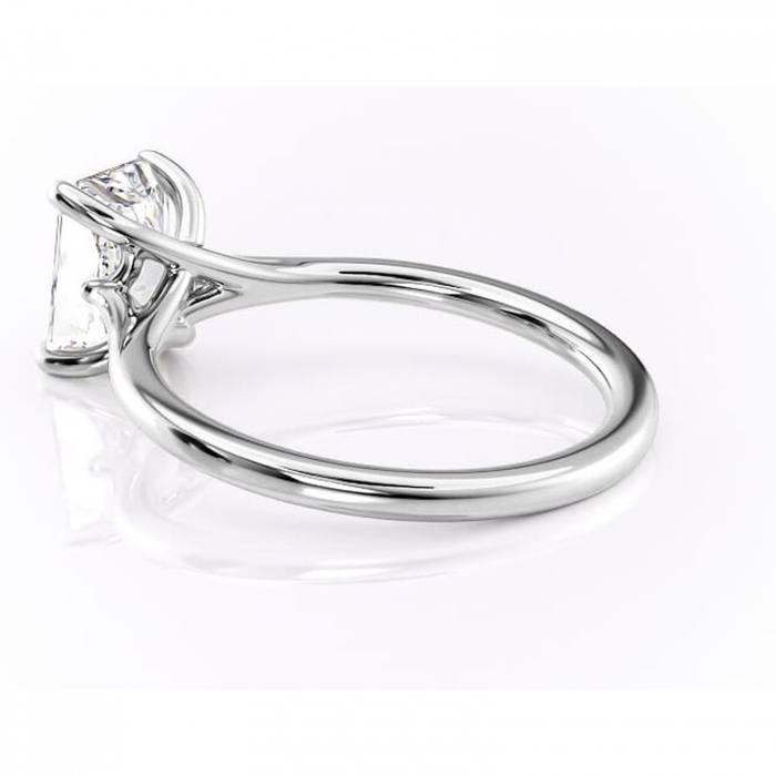 Inel de logodnă Charlotte din aur Alb 14kt cu moissanite tăietură radiantă – Solitar rafinată pentru profil mediu | Personalizează și configurează gratuit online [5]