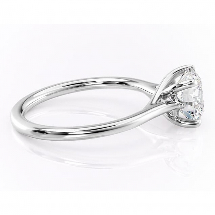 Inel de logodnă Charlotte din aur Alb 14kt cu moissanite tăietură rotundă – Solitar rafinată pentru profil mediu | Personalizează și configurează gratuit online [2]