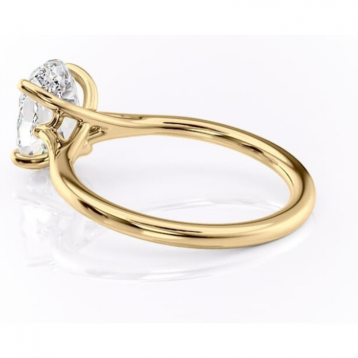Inel de logodnă Charlotte din aur Galben 14kt cu moissanite tăietură ovală – Solitar rafinată pentru profil mediu | Personalizează și configurează gratuit online [5]