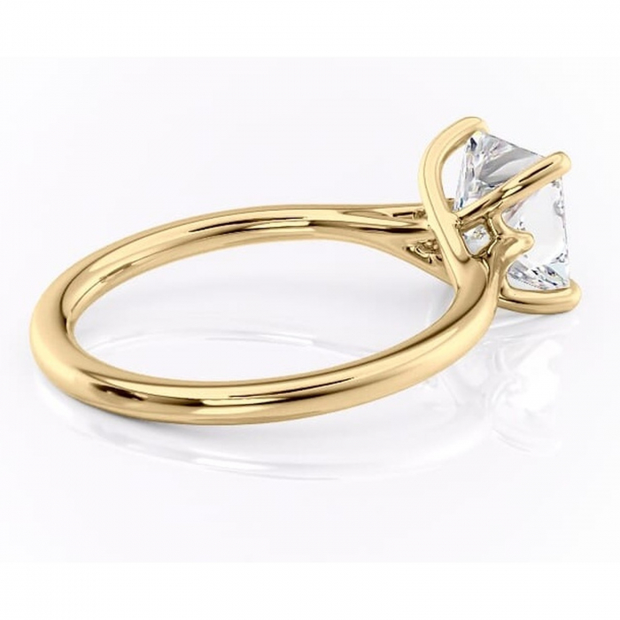 Inel de logodnă Charlotte din aur Galben 14kt cu moissanite tăietură princess – Solitar rafinată pentru profil mediu | Personalizează și configurează gratuit online [3]