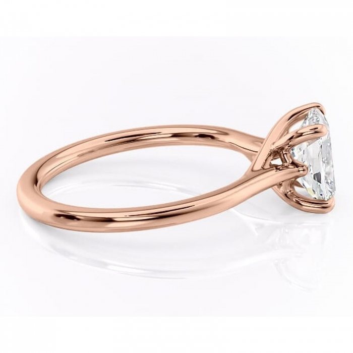 Inel de logodnă Charlotte din aur Rose 14kt cu moissanite tăietură pernă – Solitar rafinată pentru profil mediu | Personalizează și configurează gratuit online [2]