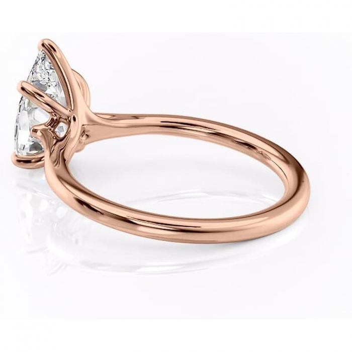Inel de logodnă Charlotte din aur Rose 14kt cu moissanite tăietură pară – Solitar rafinată pentru profil mediu | Personalizează și configurează gratuit online [5]