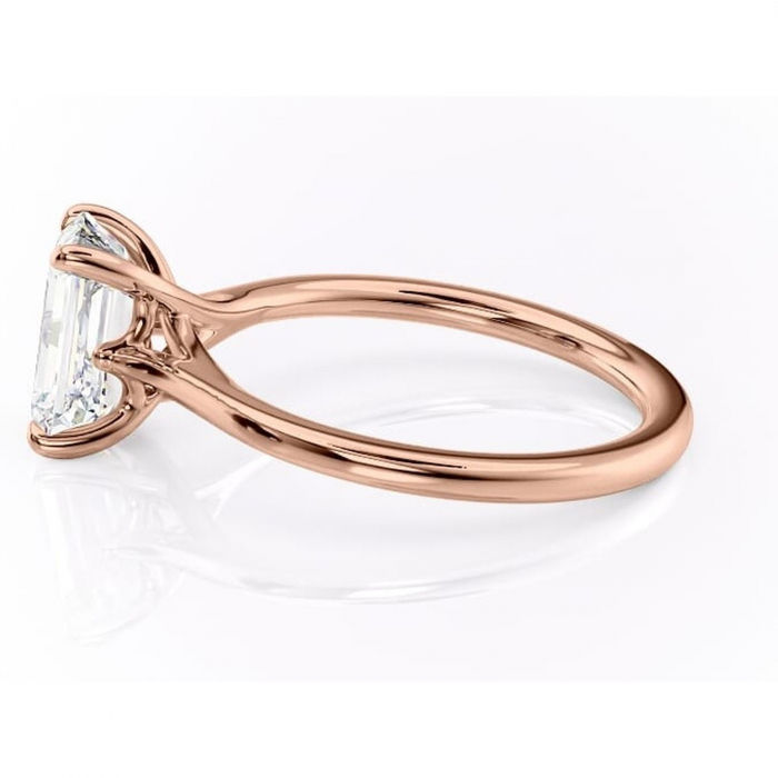 Inel de logodnă Charlotte din aur Rose 18kt cu moissanite tăietură smarald – Solitar rafinată pentru profil mediu | Personalizează și configurează gratuit online [6]